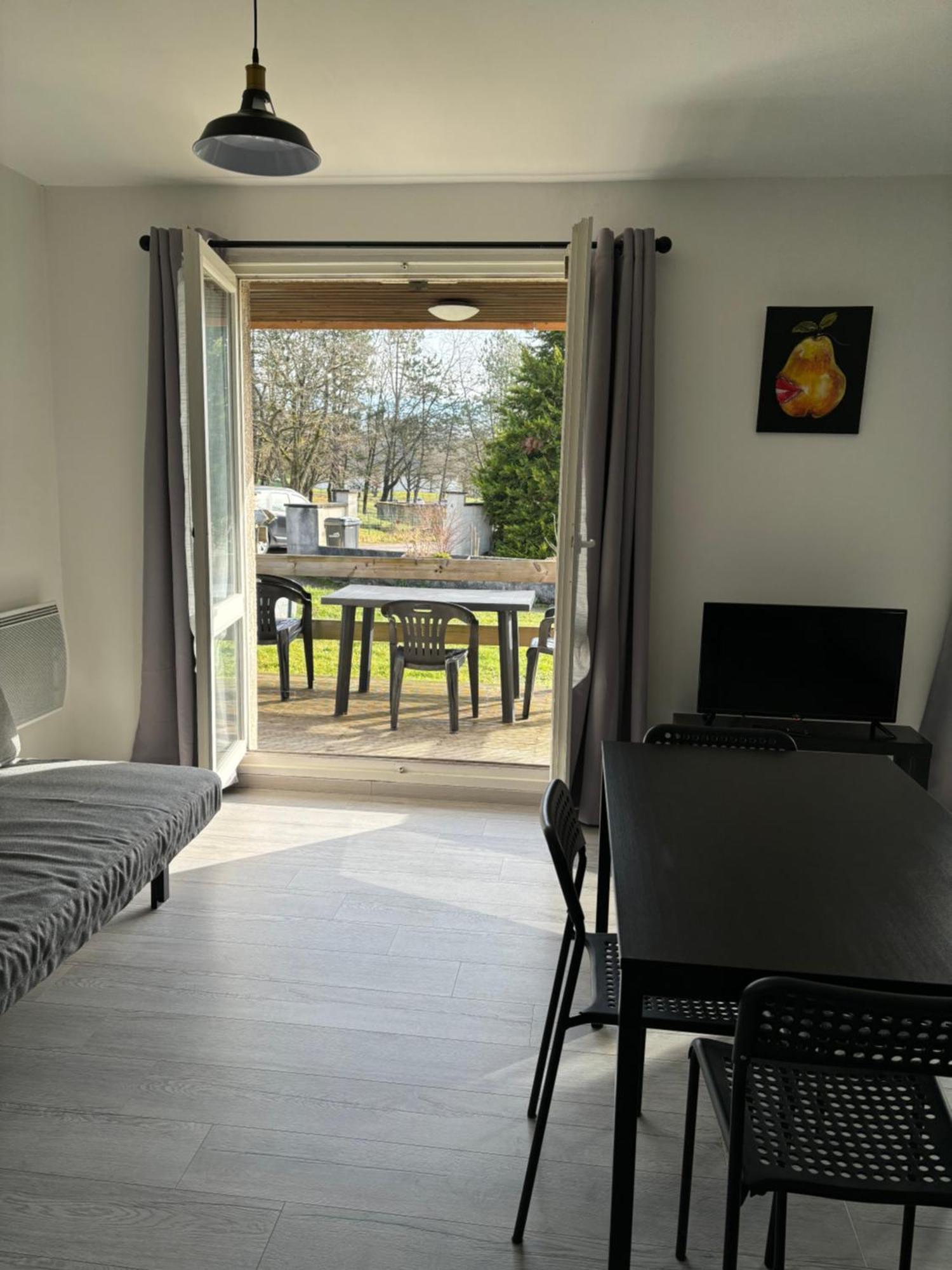 Studio Pivoine Avec Terrasse A Proximite De Metz Dış mekan fotoğraf